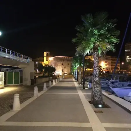 Apartment Casa Del Mar - Beautiful Two Bedroom Penthouse