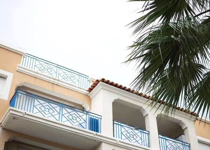 Casa Del Mar - Beautiful Two Bedroom Penthouse