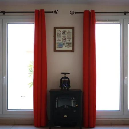 Casa Del Mar - Beautiful Two Bedroom Penthouse סן-מקסים