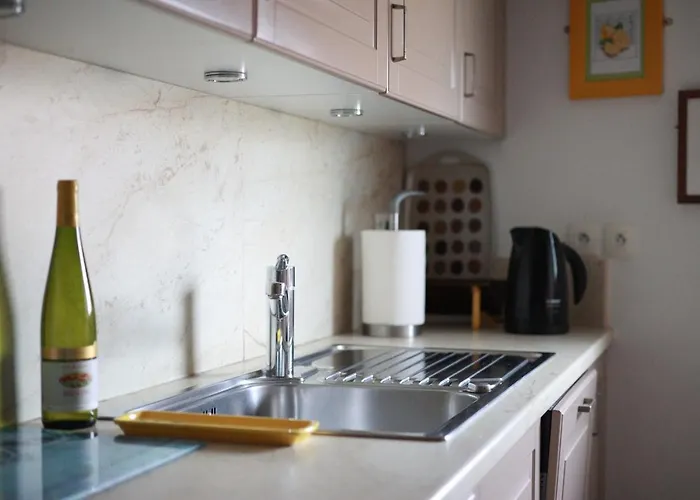 Casa Del Mar - Beautiful Two Bedroom Penthouse * סן-מקסים