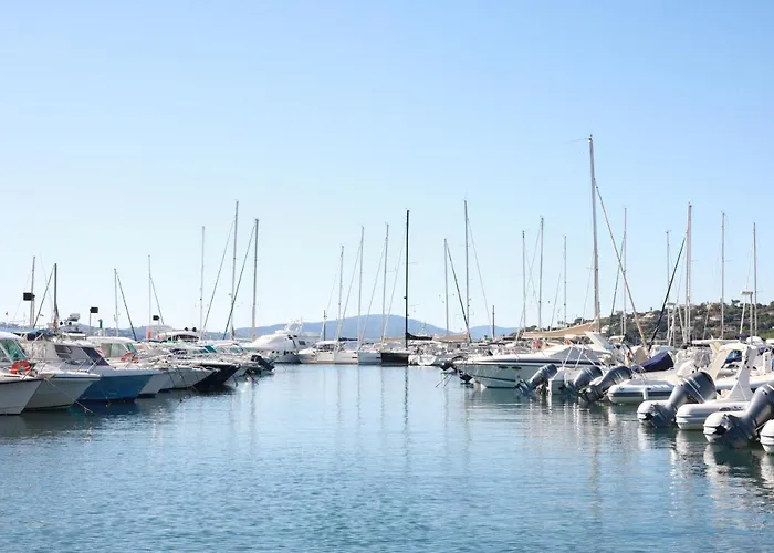 Casa Del Mar - Beautiful Two Bedroom Penthouse